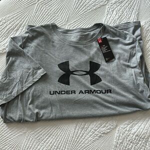 NWT Under Armour t-shirt
